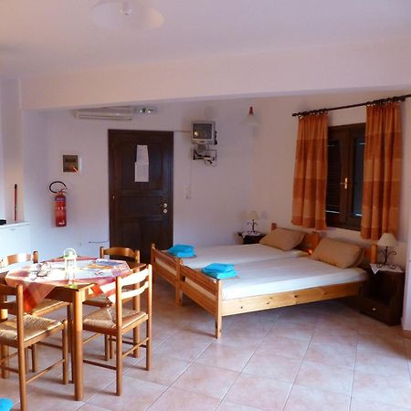 Efterpi Apartment Myrina Ngoại thất bức ảnh