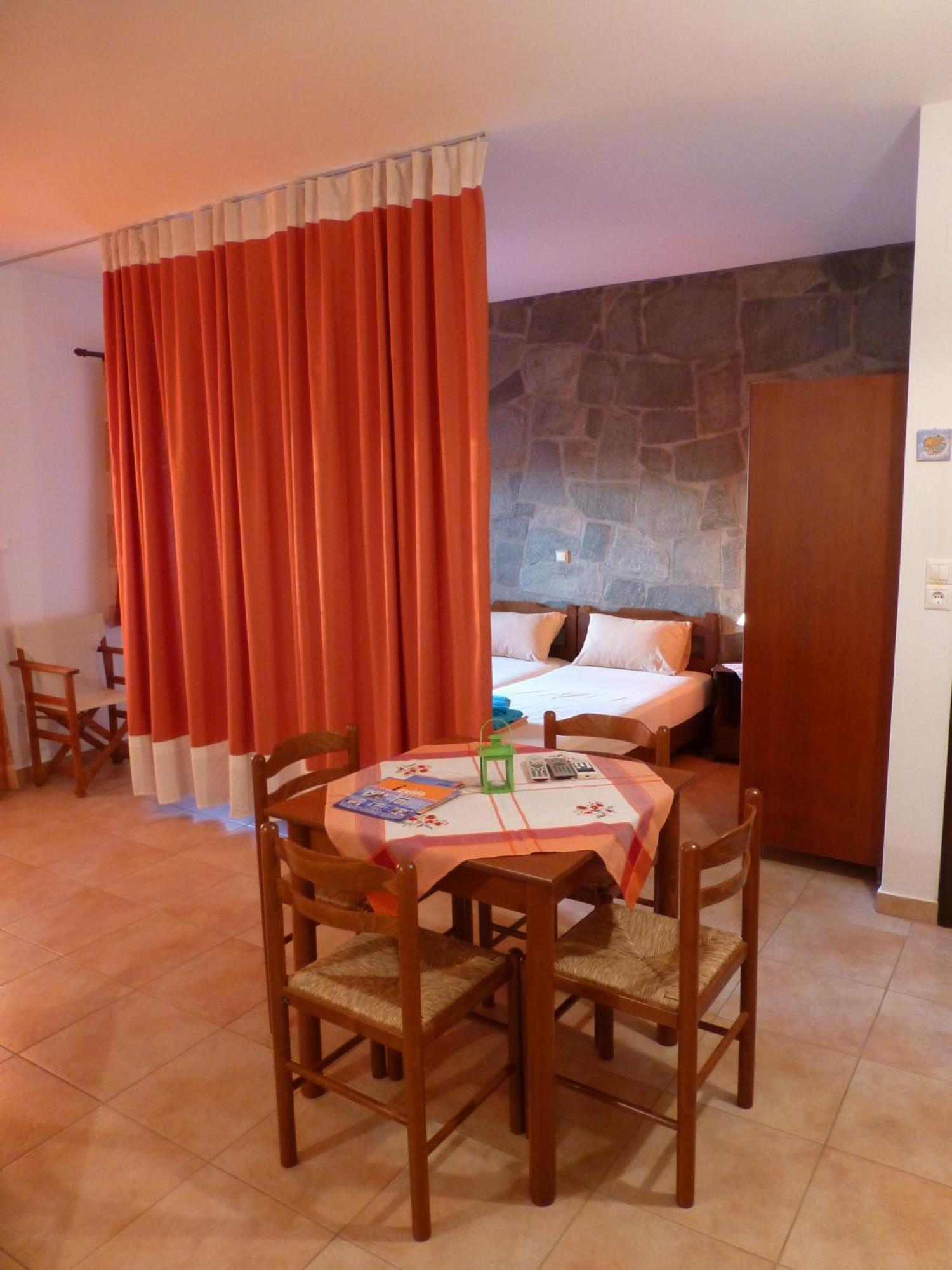 Efterpi Apartment Myrina Ngoại thất bức ảnh